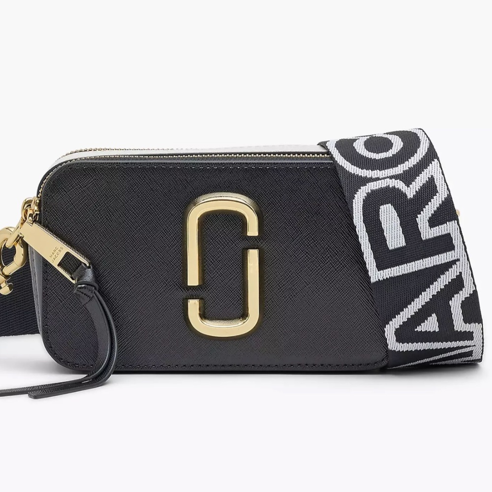 Marc Jacobs Snap Shot